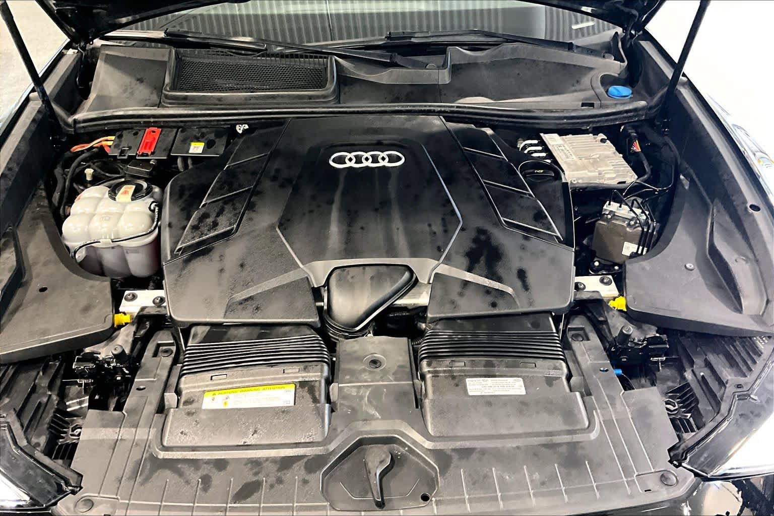 Used 2021 Audi Q8 Premium Plus w/ Premium Plus Package AWD/4WD image 27