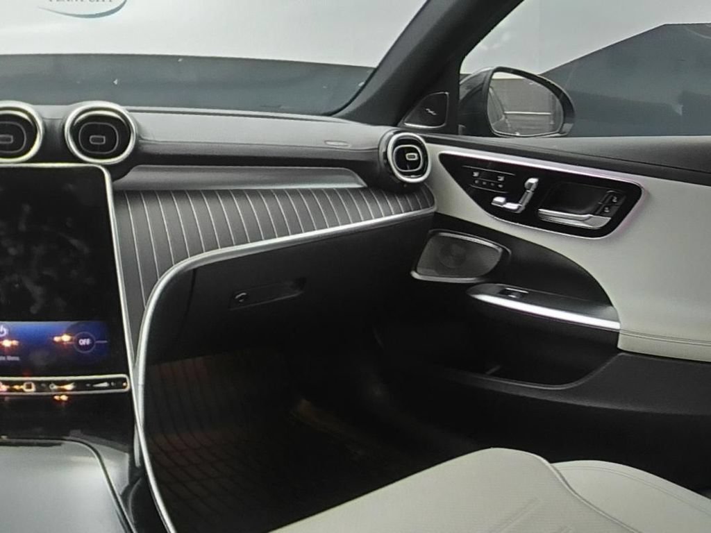Used 2024 Mercedes-Benz C 300 Sedan image 15