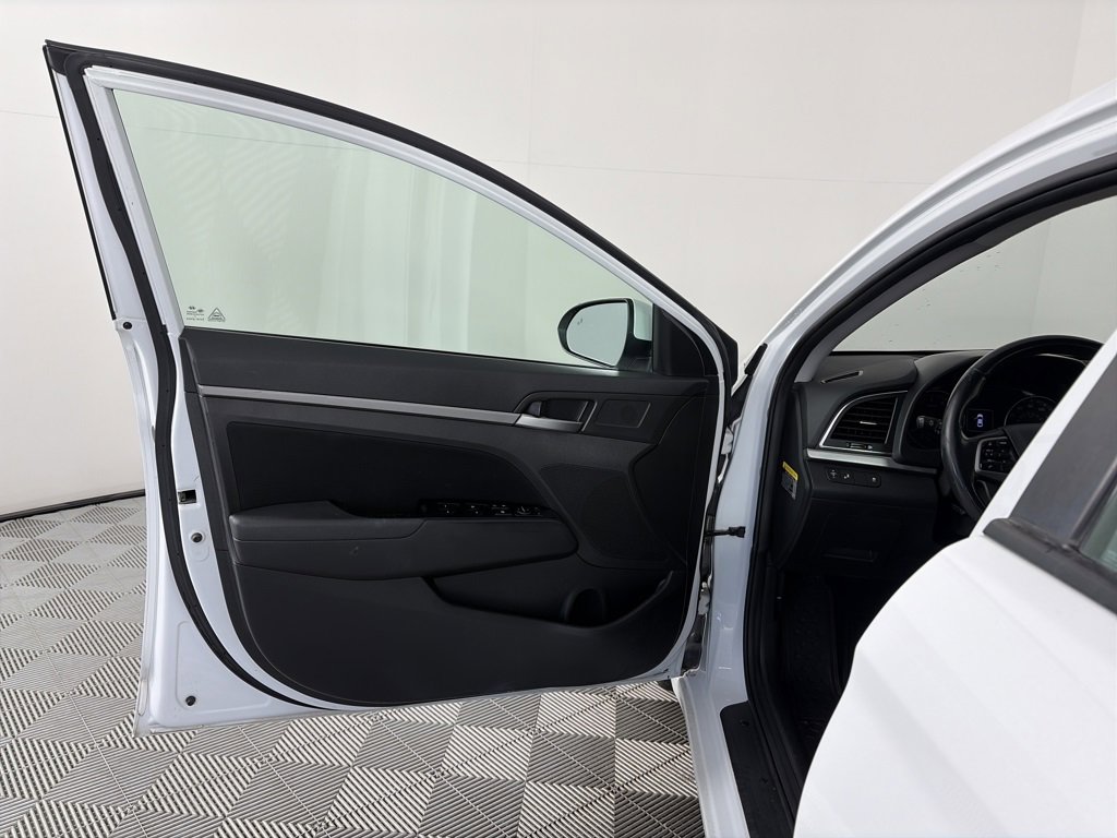 Used 2017 Hyundai Elantra Value Edition image 10