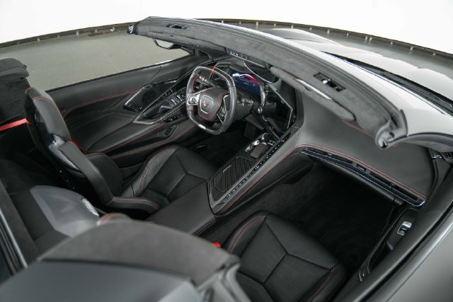 Used 2024 Chevrolet Corvette Z06 RWD image 24