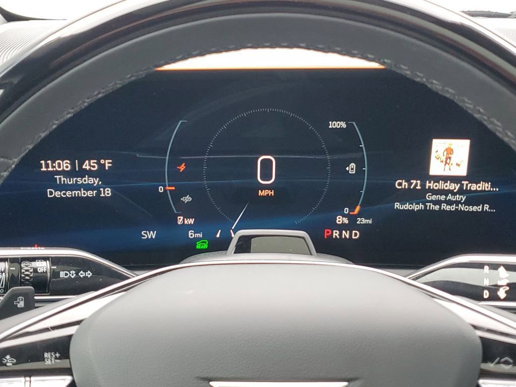 New 2026 Cadillac Optiq Luxury 1 image 12