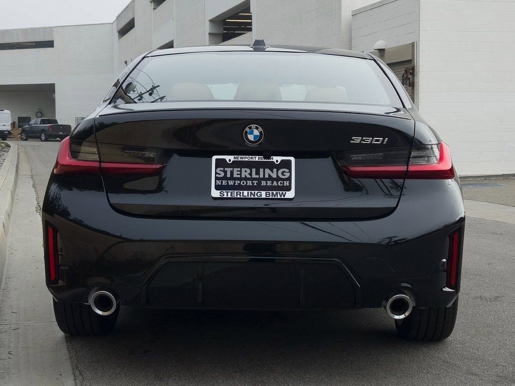 New 2026 BMW 330i Sedan w/ M Sport Package image 6