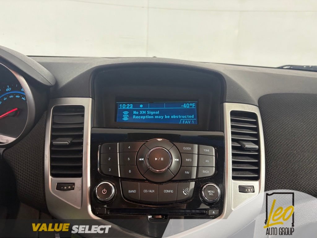 Used 2015 Chevrolet Cruze LT FWD image 16