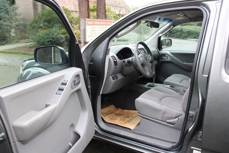Used 2006 Nissan Frontier SE w/ (P01) Power Pkg RWD image 5