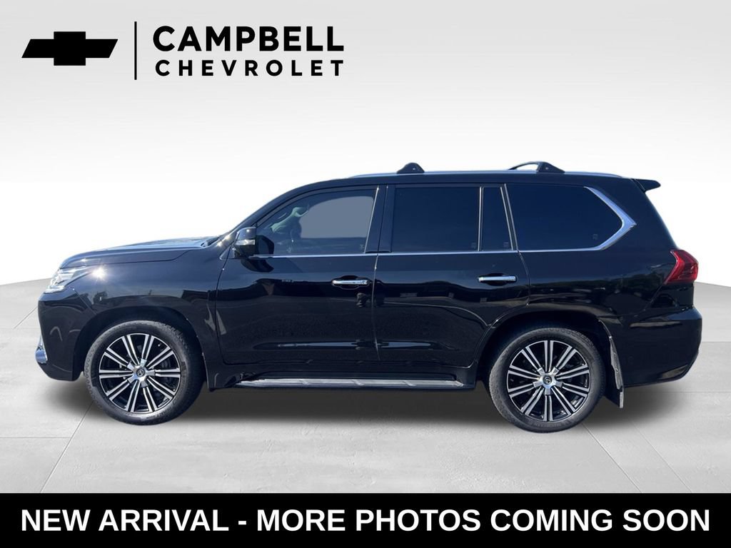 Used 2021 Lexus LX 570 4WD w/ Luxury Package image 2