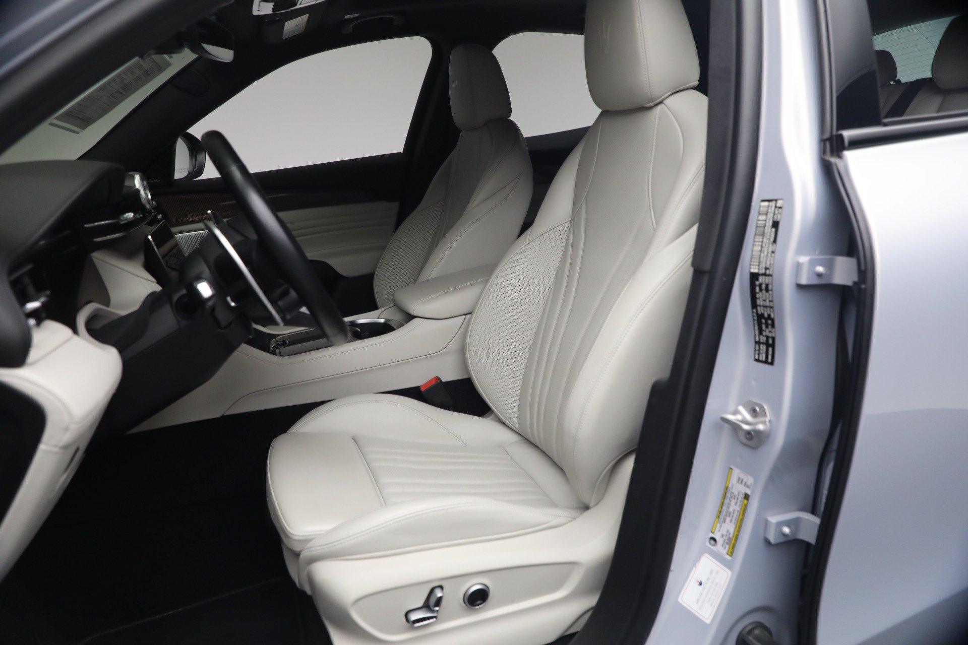 Certified 2023 Maserati Grecale Modena AWD/4WD image 15
