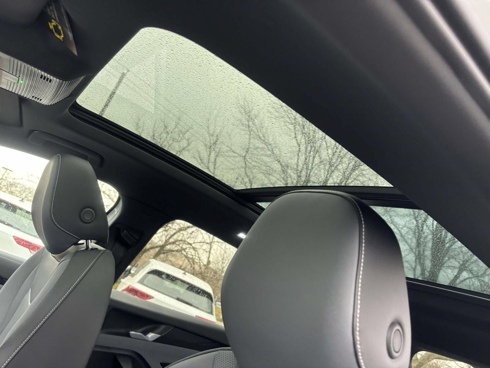 New 2026 Volkswagen Tiguan SE R-Line AWD/4WD image 25