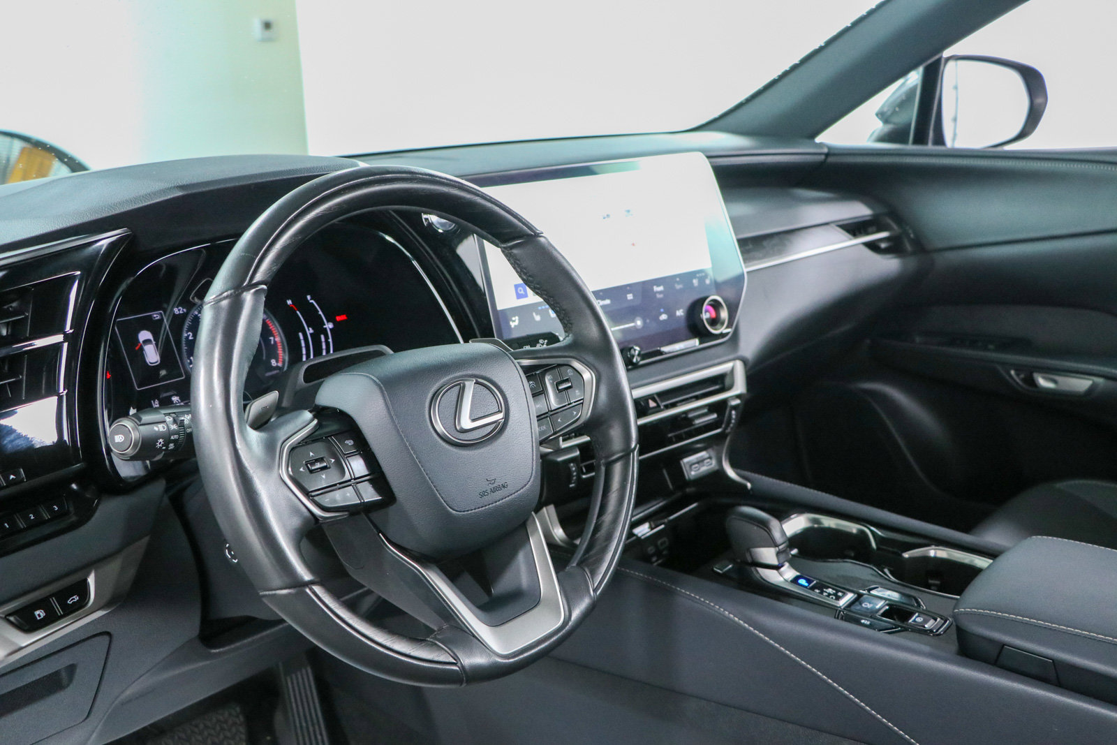 Used 2024 Lexus RX 350 Premium w/ Convenience Package FWD image 23