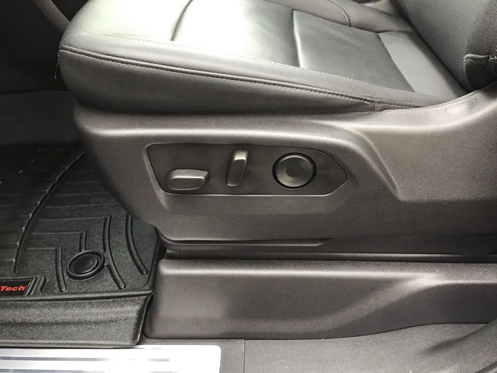Used 2024 Chevrolet Silverado 1500 LTZ w/ LTZ Convenience Package II image 9