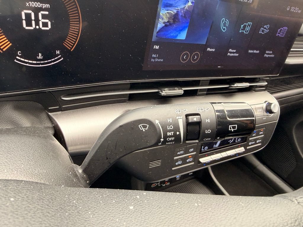 Used 2025 Hyundai Kona SEL AWD/4WD image 17