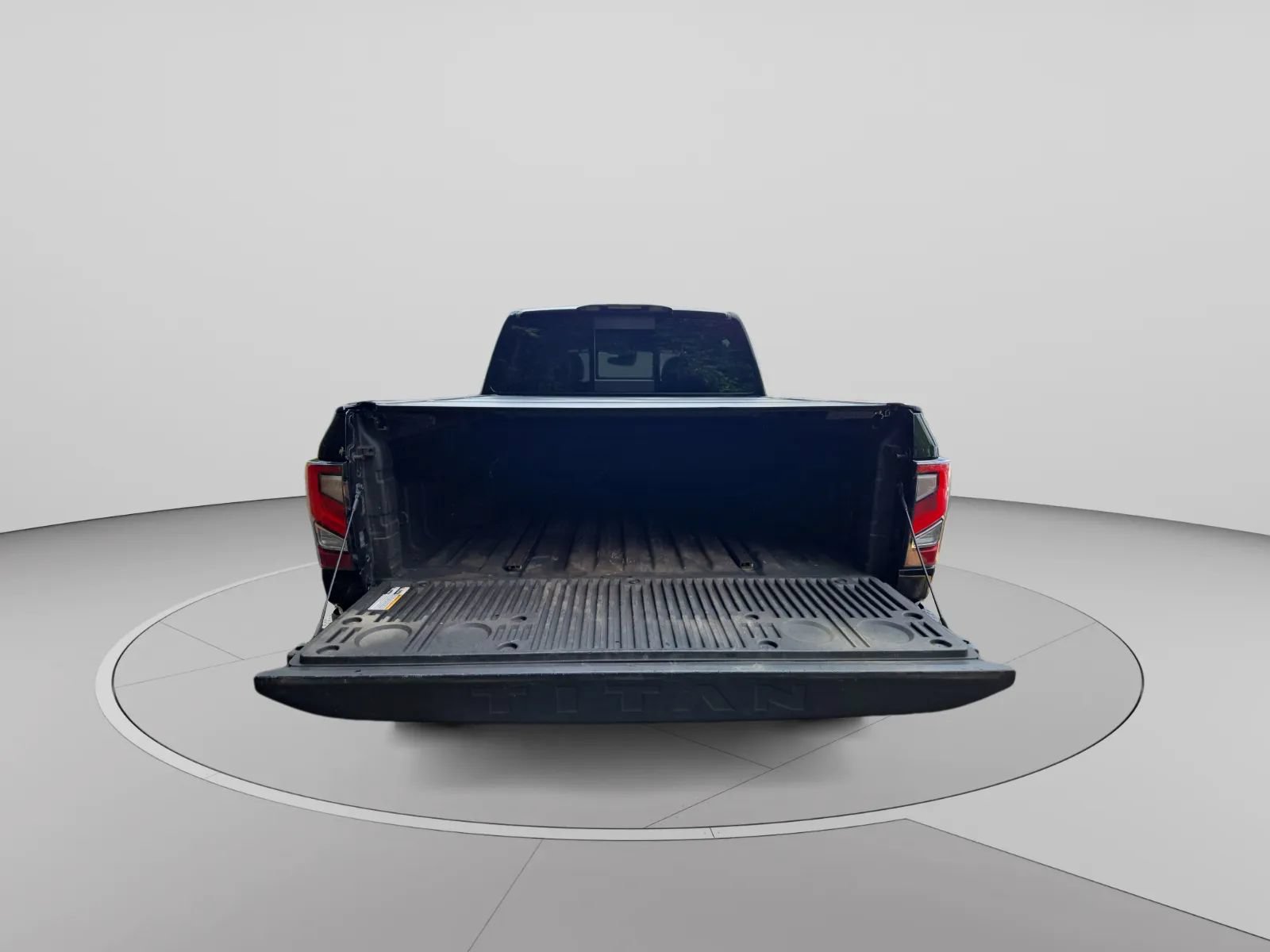 Used 2021 Nissan Titan Platinum Reserve w/ Off Road Protection Package AWD/4WD image 26