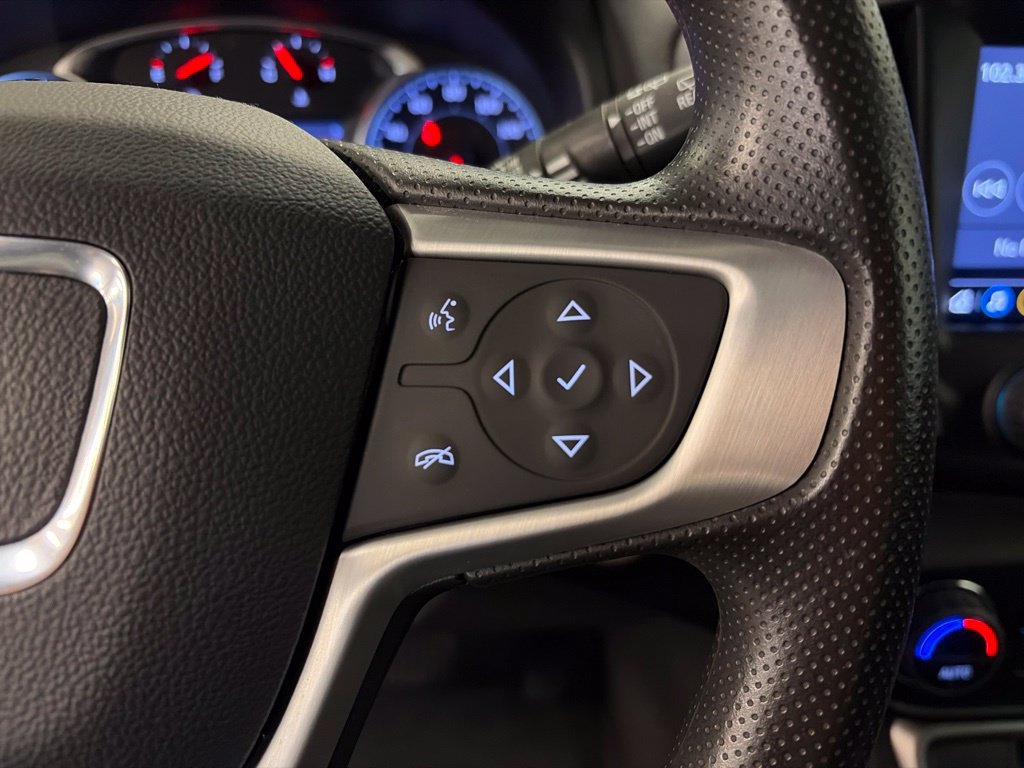 Used 2023 GMC Terrain SLE w/ Driver Convenience Package AWD/4WD image 29