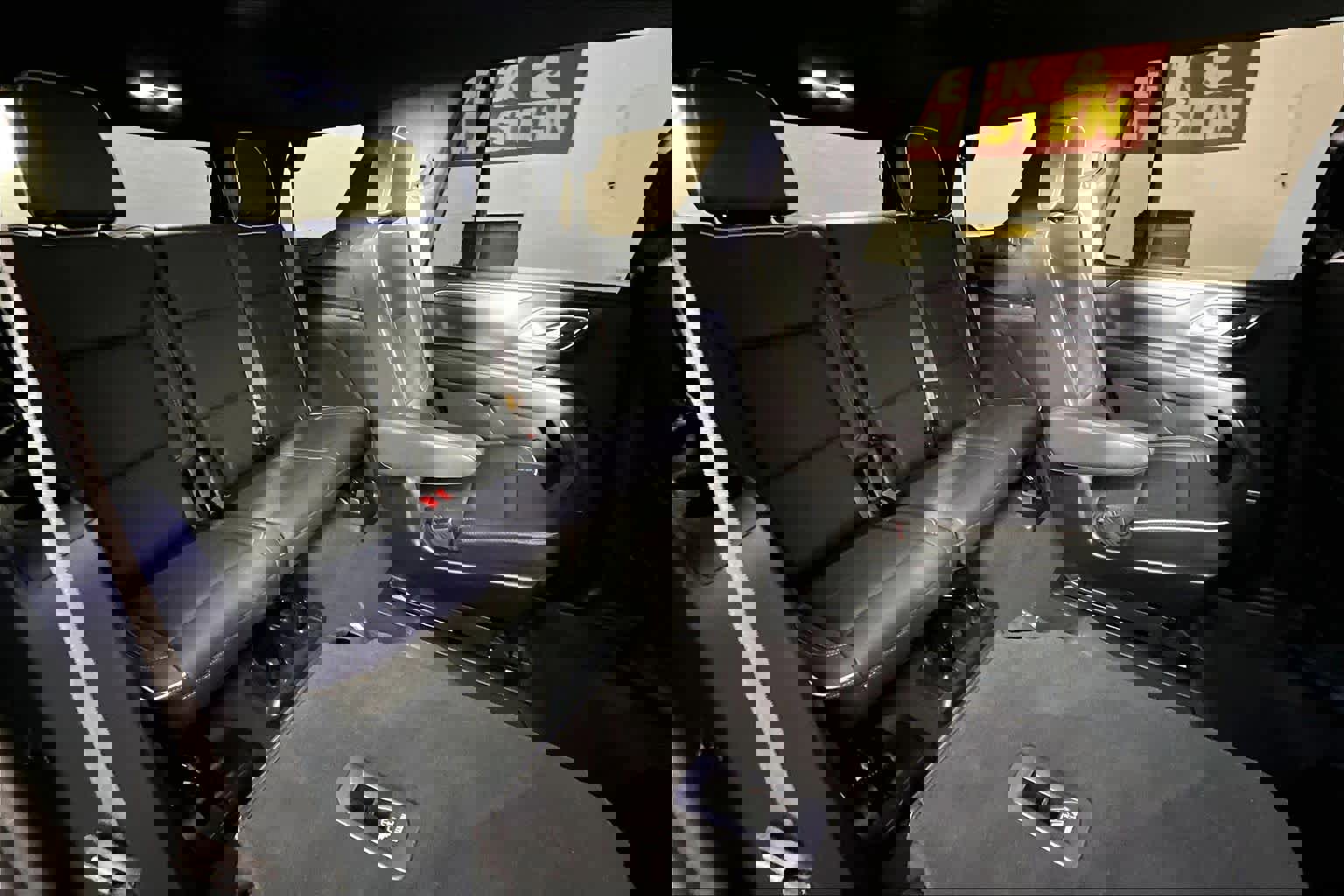 Used 2021 GMC Yukon SLT w/ SLT Luxury Package image 18