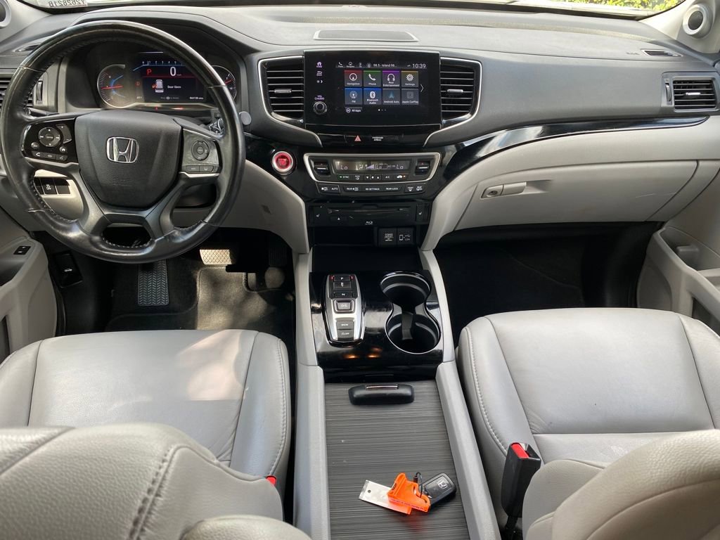 Used 2020 Honda Pilot Touring image 11