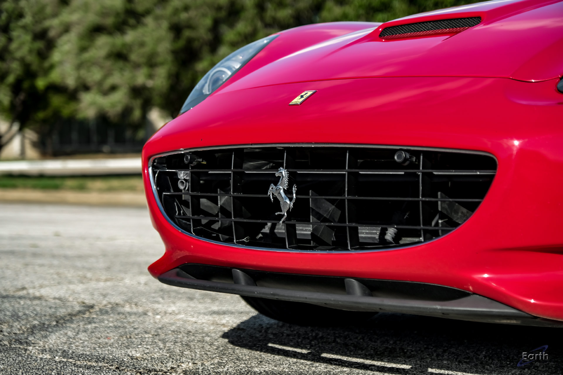 Used 2014 Ferrari California RWD image 38