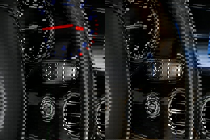 Used 2017 Mercedes-Benz E 300 4MATIC image 30