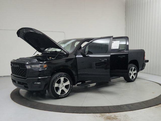 Used 2025 RAM 1500 Tradesman AWD/4WD image 11