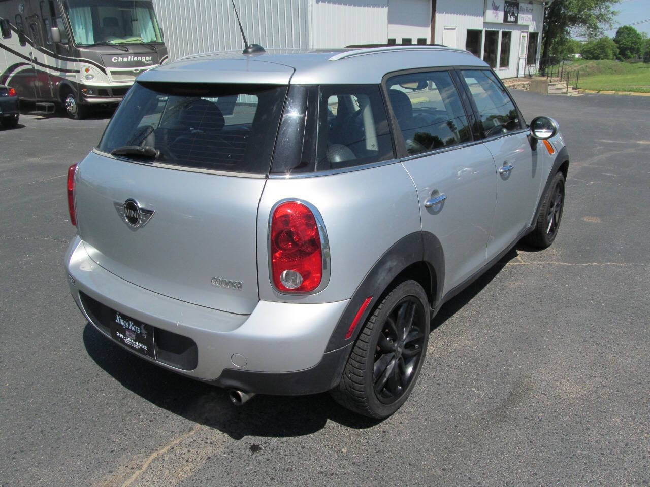 Used 2011 MINI Cooper Countryman FWD image 4