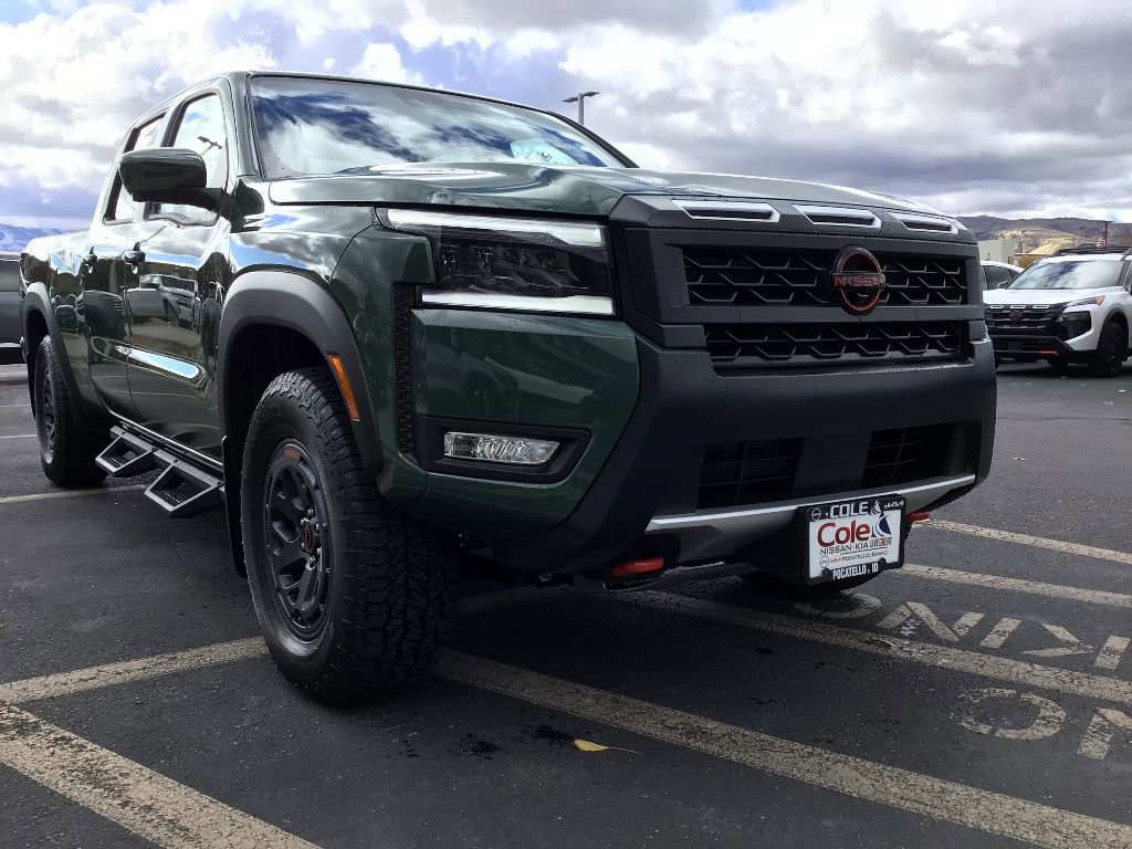New 2026 Nissan Frontier PRO-4X w/ Pro-4x Convenience Package