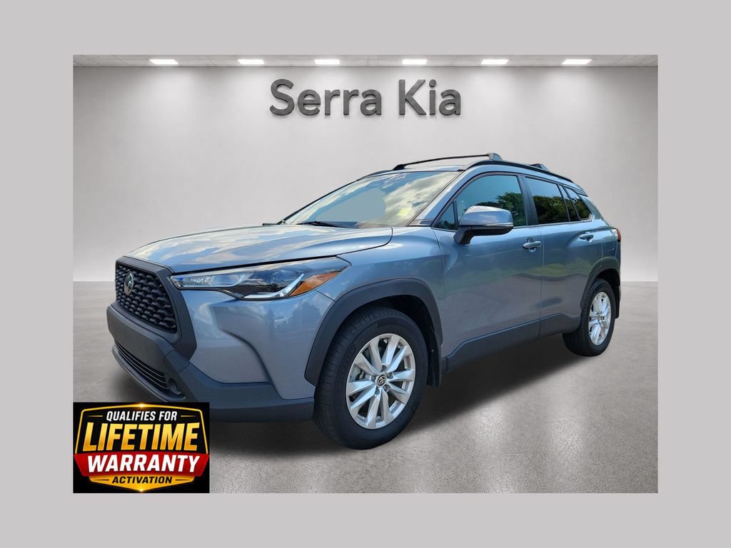 Used 2024 Toyota Corolla Cross LE w/ Moonroof Package