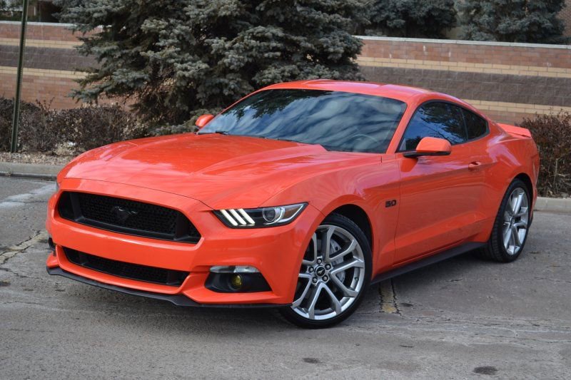 Used 2015 Ford Mustang GT Premium w/ Equipment Group 401A RWD image 2