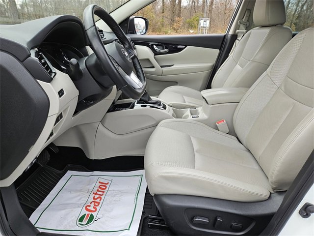 Used 2022 Nissan Rogue Sport SL image 8