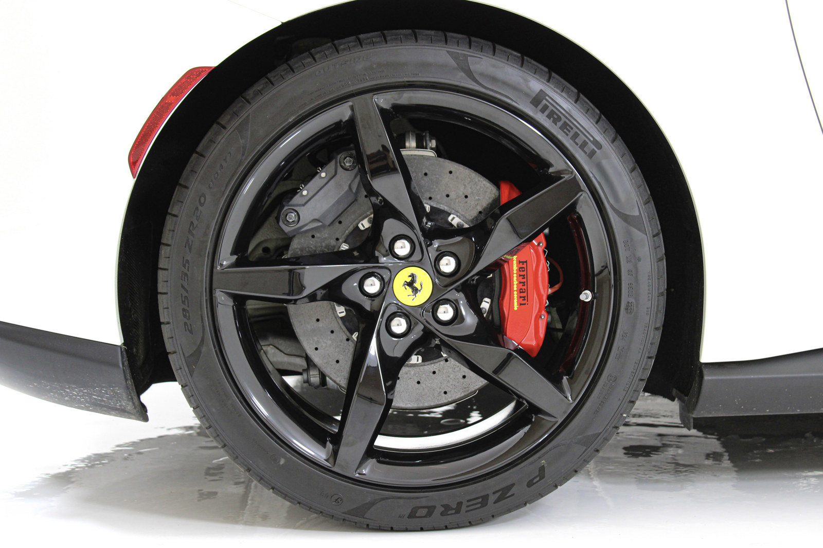 Used 2023 Ferrari Portofino M RWD image 18
