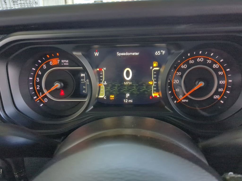 Used 2026 Jeep Wrangler Unlimited Rubicon AWD/4WD image 15