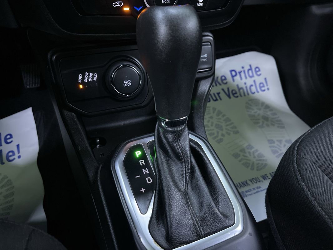 Used 2021 Jeep Renegade Sport image 24