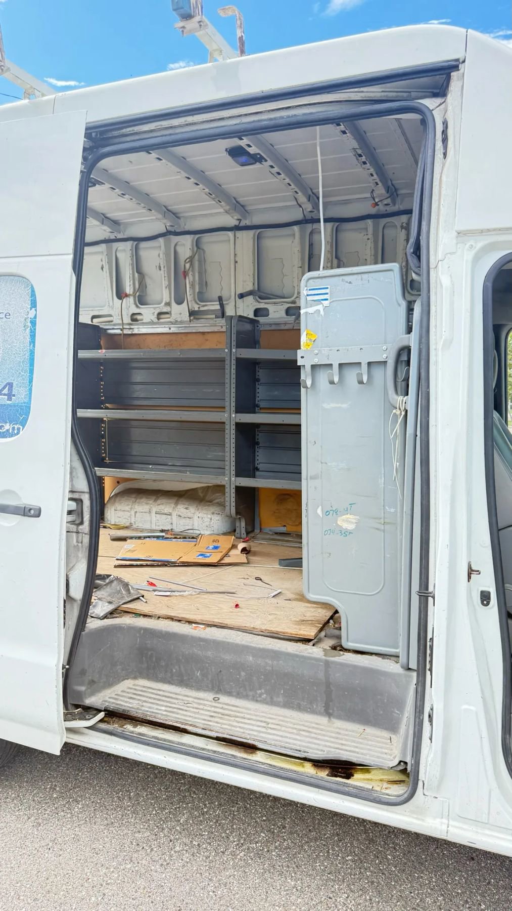 Used 2017 Nissan NV 2500 SV image 12