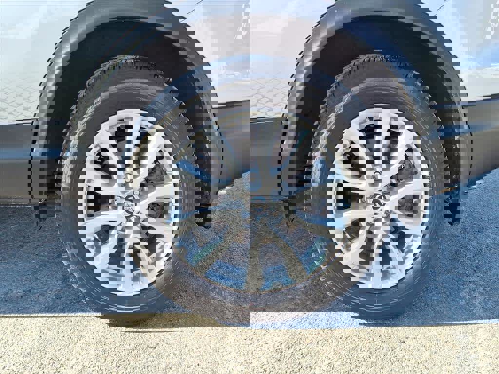 Certified 2022 Nissan Rogue Sport SV w/ Technology Package image 5