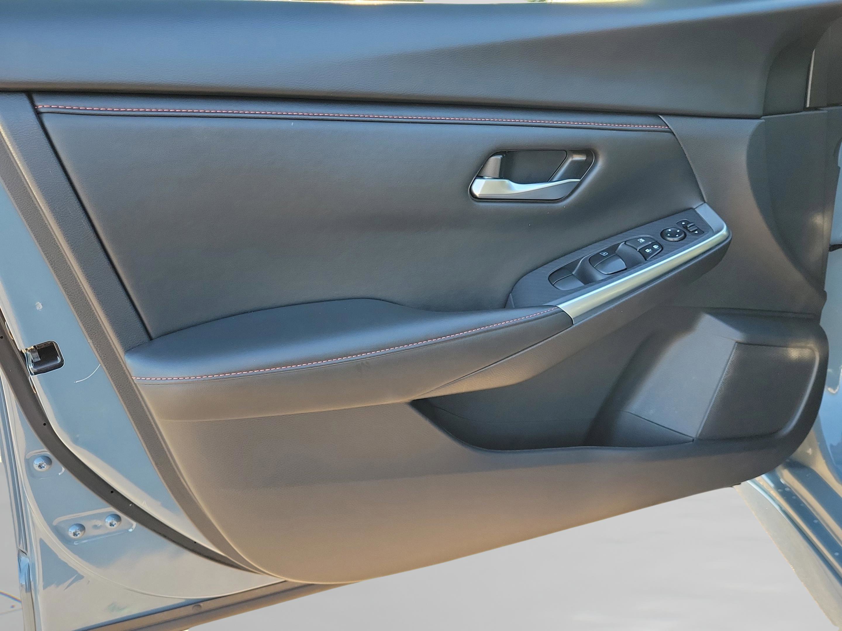 Certified 2024 Nissan Sentra SR image 19