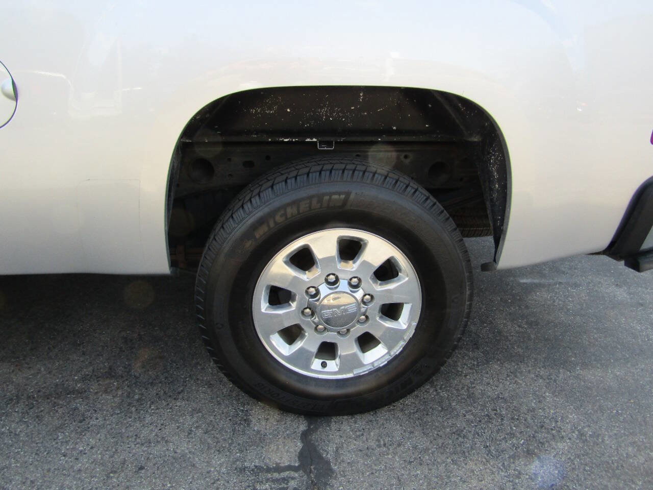 Used 2013 GMC Sierra 2500 SLE w/ SLE Preferred Package image 3