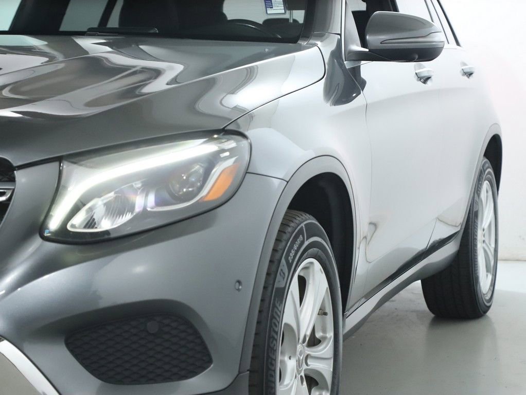 Used 2018 Mercedes-Benz GLC 300 4MATIC image 4