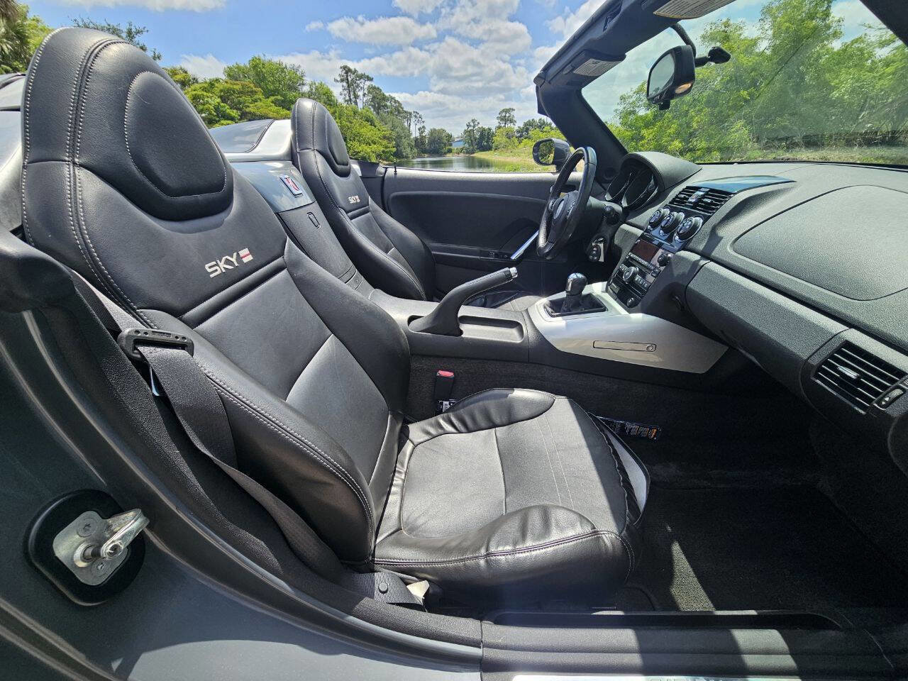 Used 2008 Saturn Sky Red Line image 24