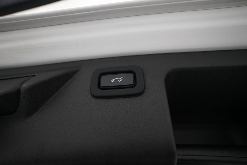 Used 2022 Land Rover Discovery Sport S image 15