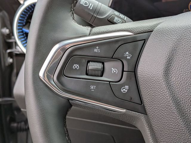 Used 2025 Chevrolet Trax LT w/ LT Convenience Package image 18