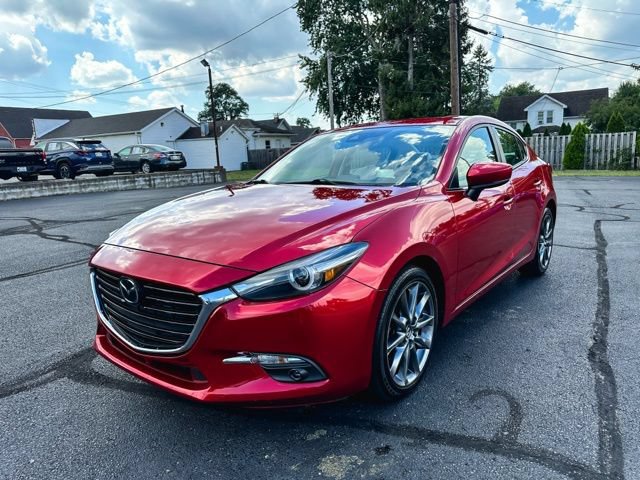 Used 2018 MAZDA MAZDA3 Grand Touring w/ Premium Equipment Package FWD image 3