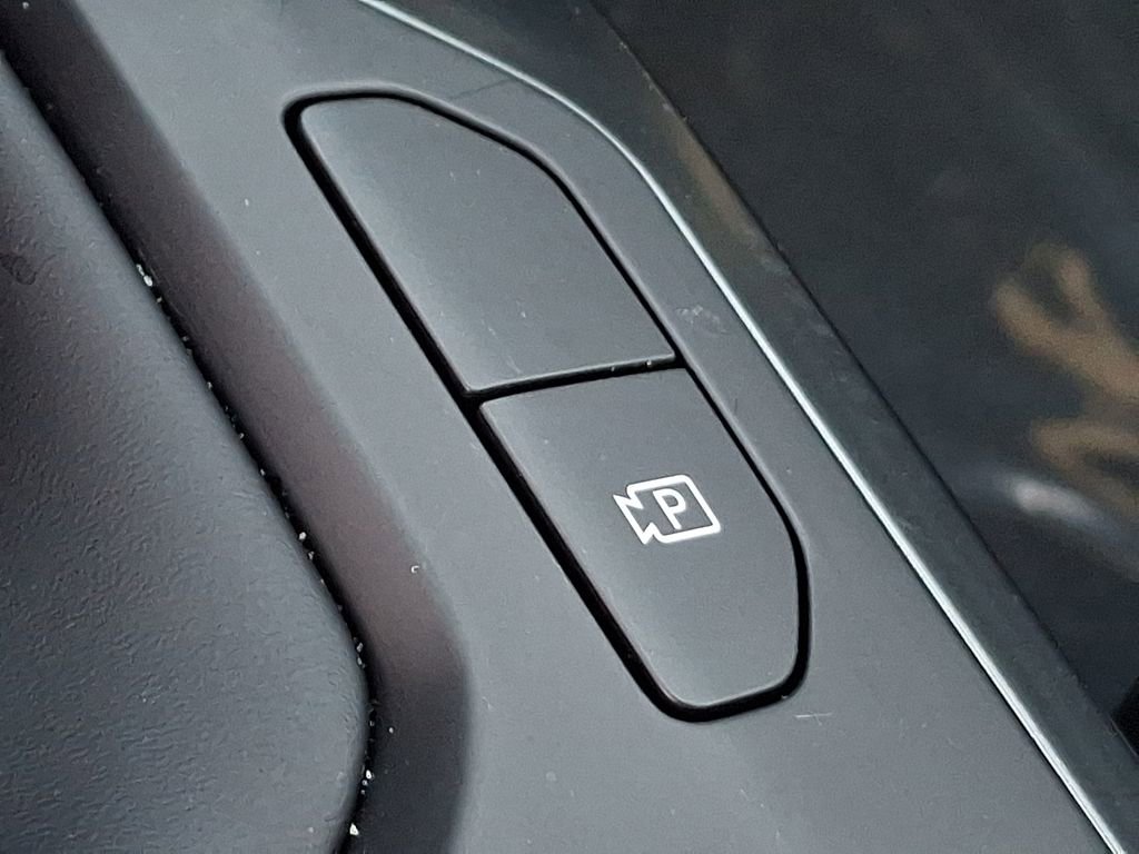 Certified 2025 Kia K4 FWD image 24