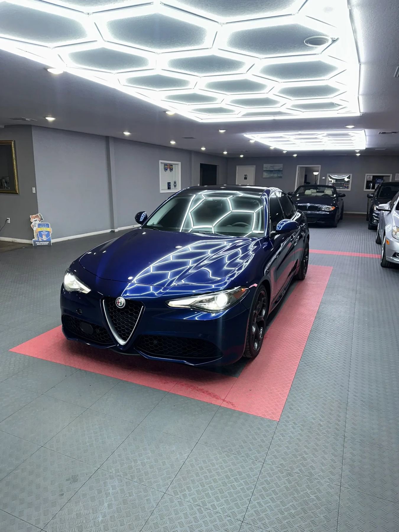 Used 2017 Alfa Romeo Giulia Ti w/ TI 19" Sport Package RWD image 2