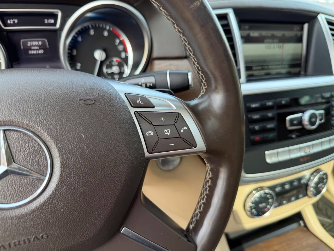 Used 2016 Mercedes-Benz GL 450 4MATIC w/ Premium I Package image 44