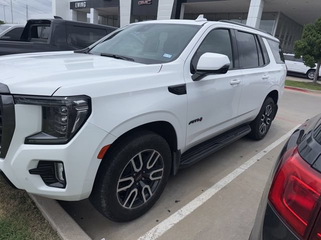 Used 2024 GMC Yukon AT4 w/ Technology Package AWD/4WD image 3