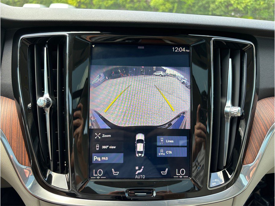 Used 2020 Volvo S60 T5 Momentum FWD image 33