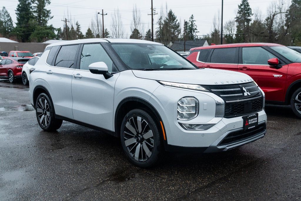 New 2026 Mitsubishi Outlander SE