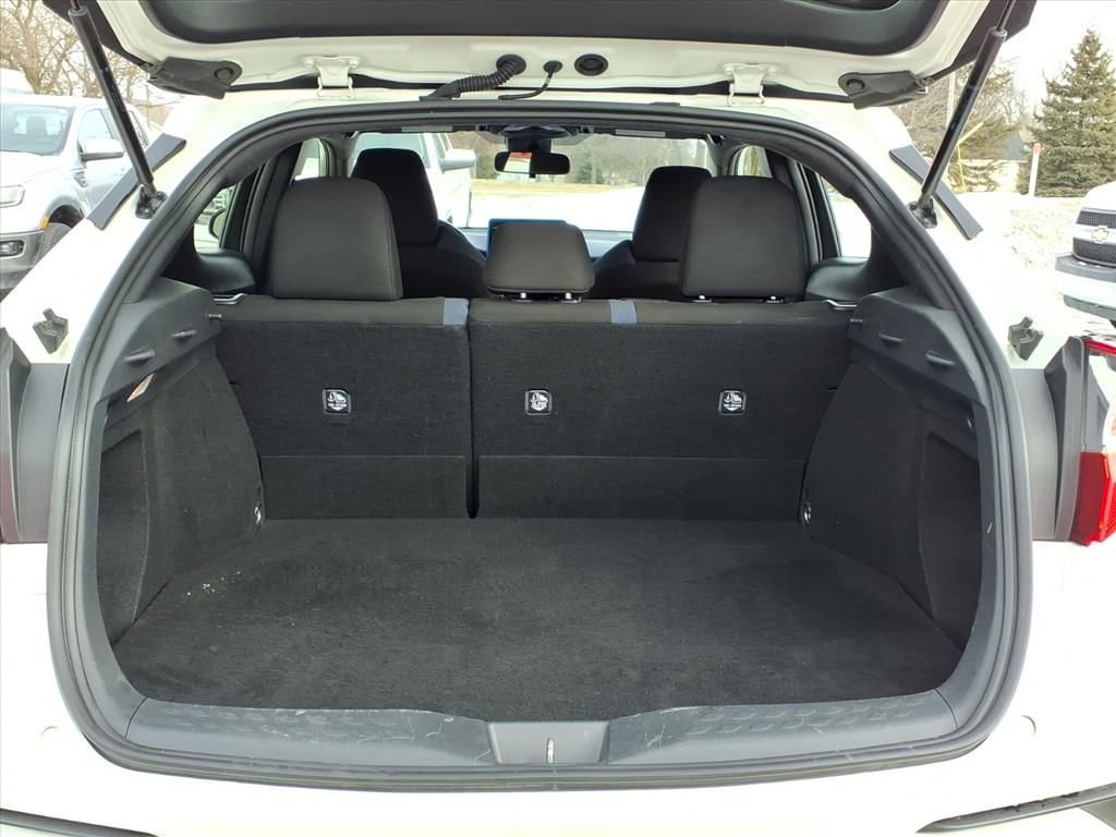 Used 2021 Toyota C-HR LE image 11