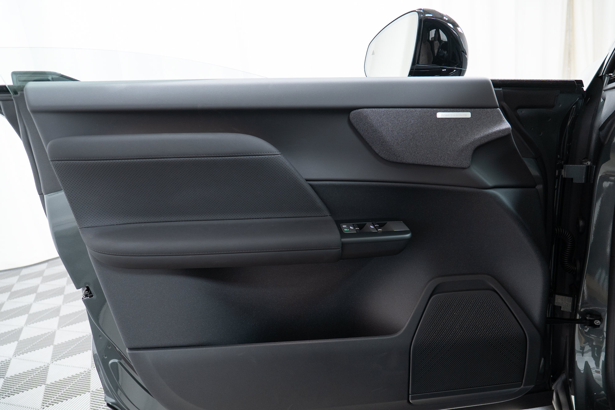 New 2027 Volvo EX60 Ultra AWD/4WD image 12