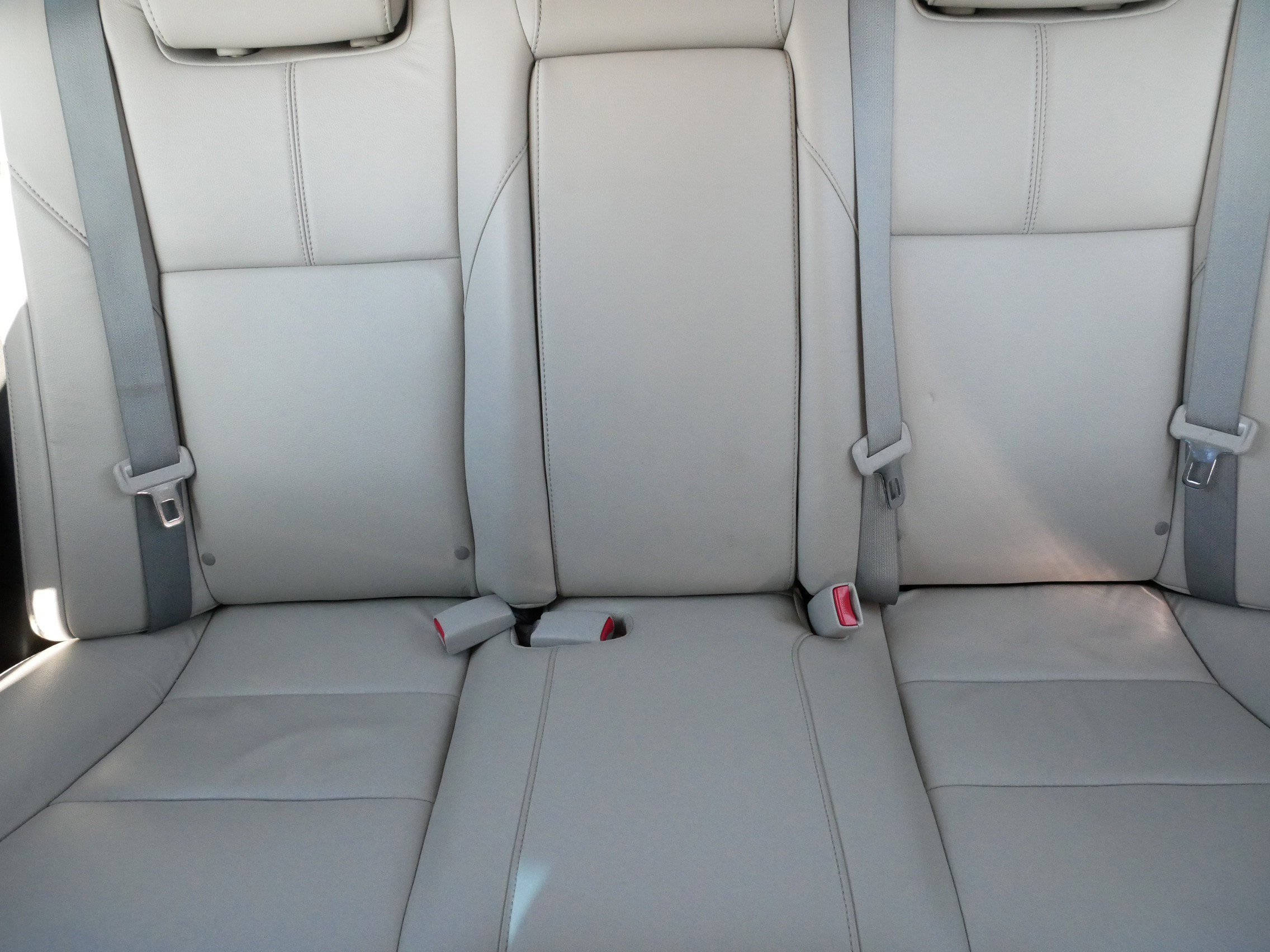 Used 2016 Toyota Avalon XLE Plus image 13