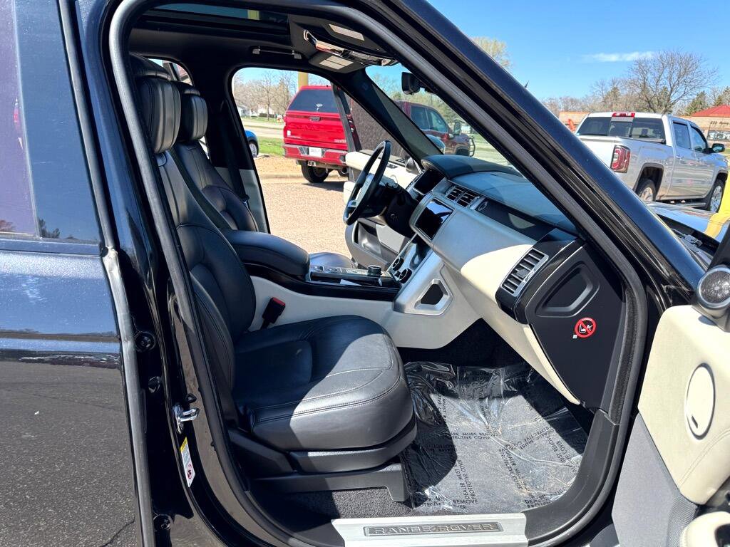 Used 2018 Land Rover Range Rover Supercharged image 38