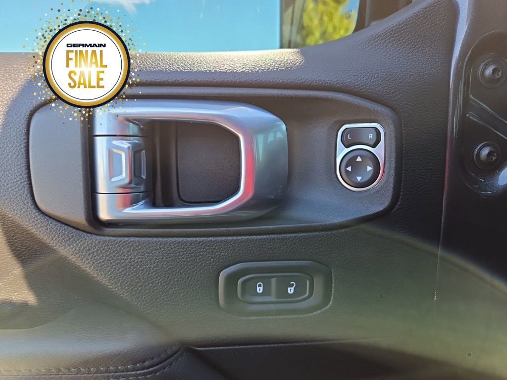 Used 2021 Jeep Wrangler Unlimited Sahara image 29