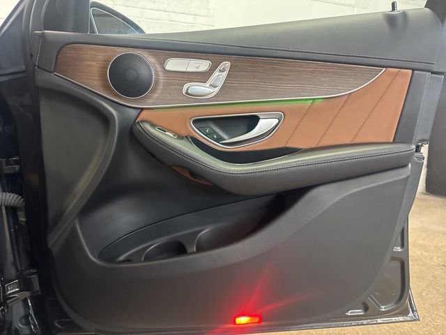 Used 2022 Mercedes-Benz GLC 300 4MATIC image 26